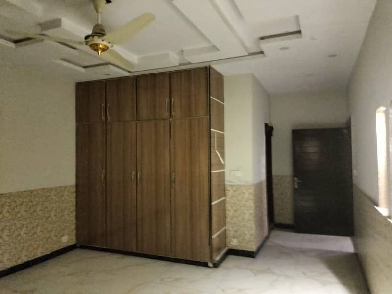 1 Kanal Brand New House For Rent In Bahria Town - Jasmine Block Canal Road Lahore 6