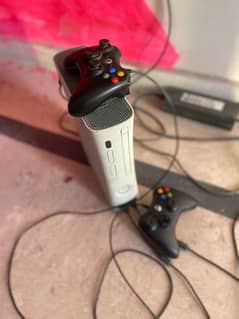 Xbox 360 1 TB hard  with 1 controllers