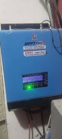 APC UPS AND MPPT SOLAR CHARGER