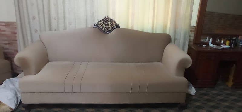 5 seater sofa set for sale ( Excellent condition) 2