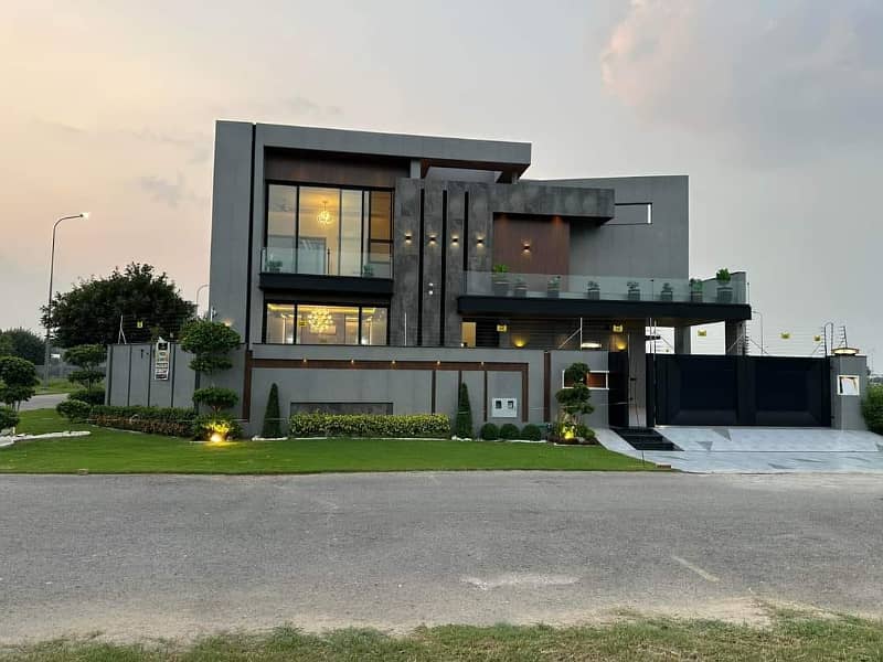 22 MARLA Corner Full Basement 70 FEET ROAD Designer Beautiful House Available For Sale In DHA 18