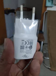 Itel Genuine Mobile Charger & cable.