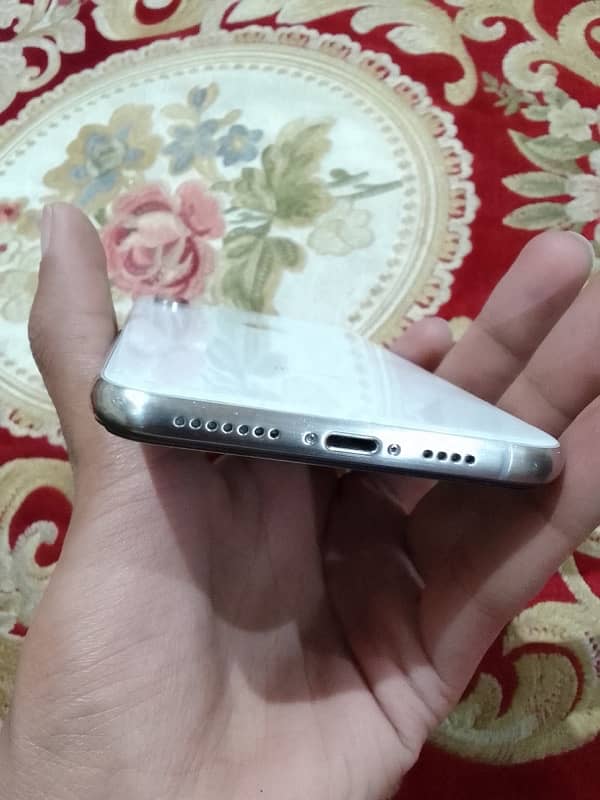 iPhone xs max non pta 9