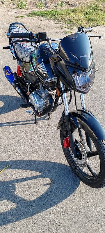 Honda cb125f 2025 model 1200kms chal gay hay 13