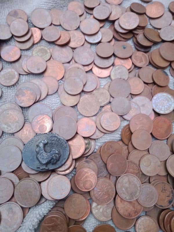 600 coin 1/2/5. cent . for sale 6