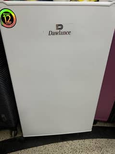 DAWLANCE Mini Fridge needs a new home!