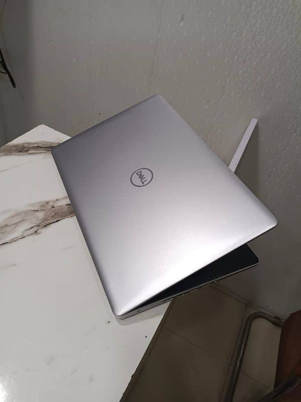 Dell 10th Generation Core i3 8GB RAM 128GB SSD With 1TB HHD 15,6 LED 10