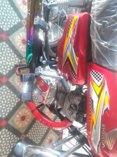 Honda 125 full new condition biomatric available