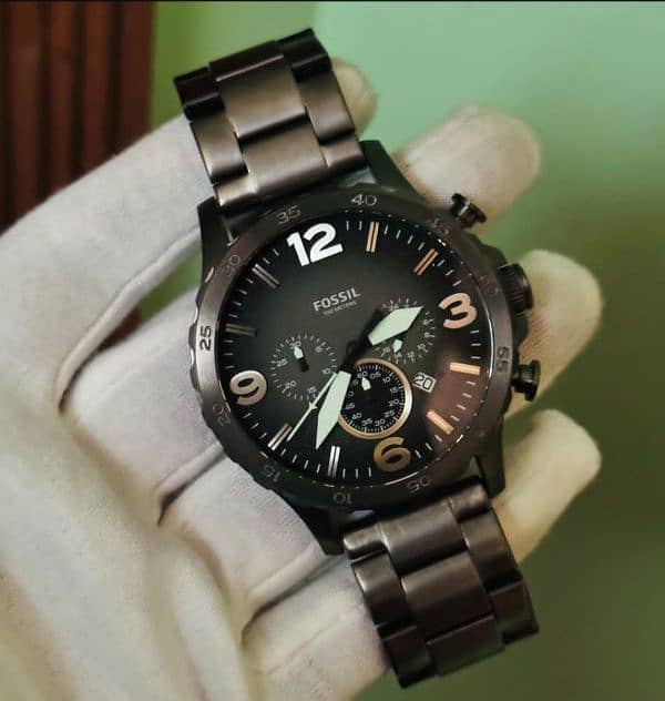 Fossil Authentic, Classic Wrist Watch Collection 1