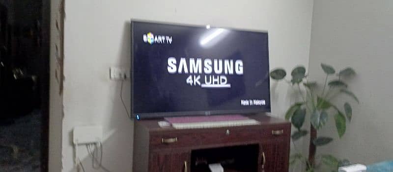 Samsung 65 inches TV 4