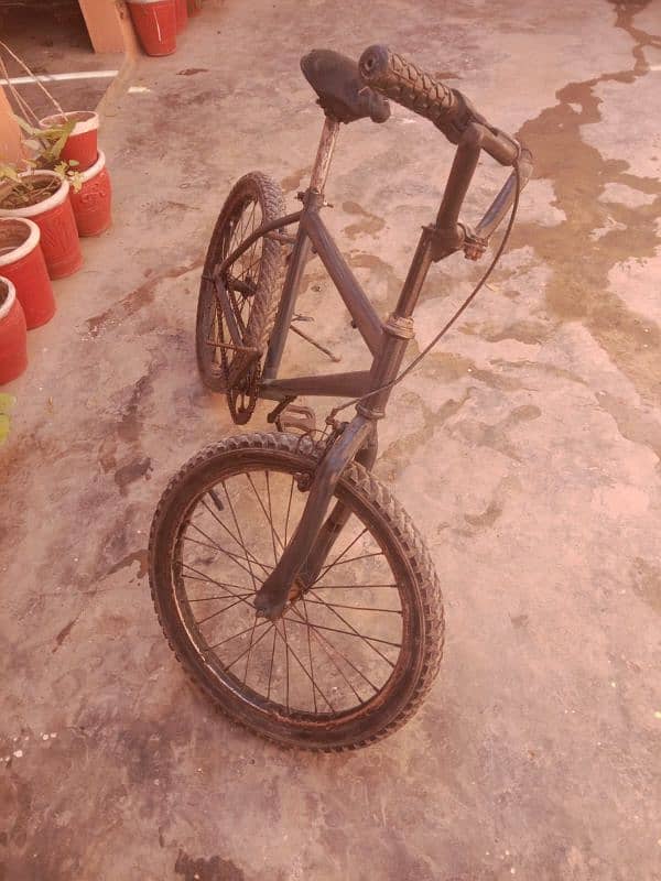 bicycle for sale 10/8 condition 2