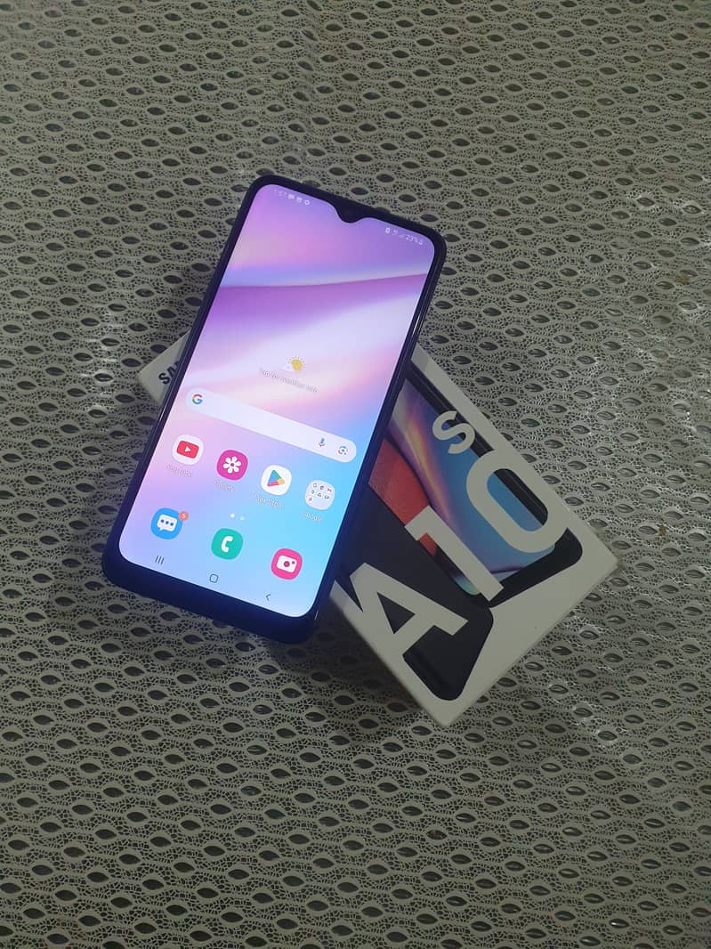 Samsung A10s 2/32 with Box 0