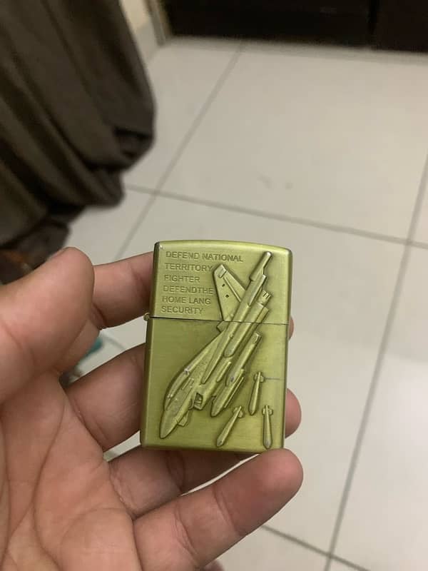 zippo lighter lightly used 1