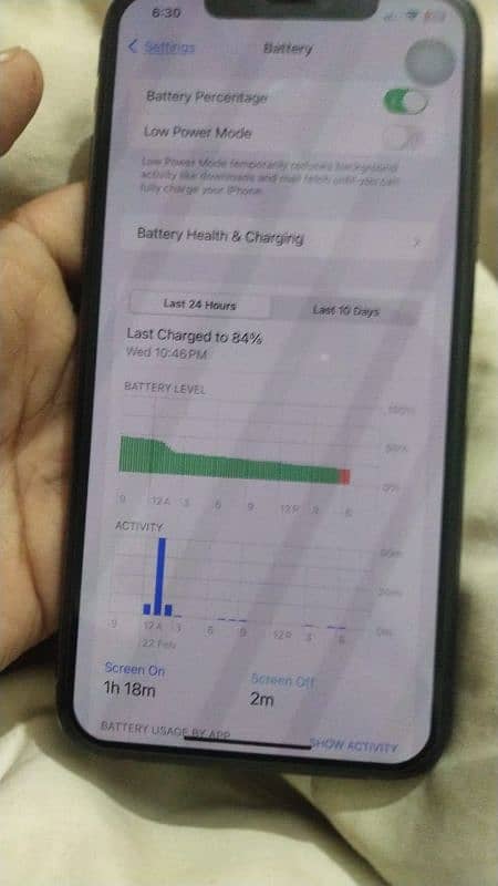 I phone 11 Pro max jv 256 gb Battery 84% 5