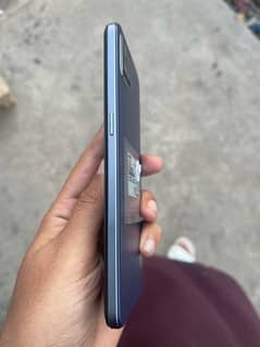 oppo f17 8/128gb