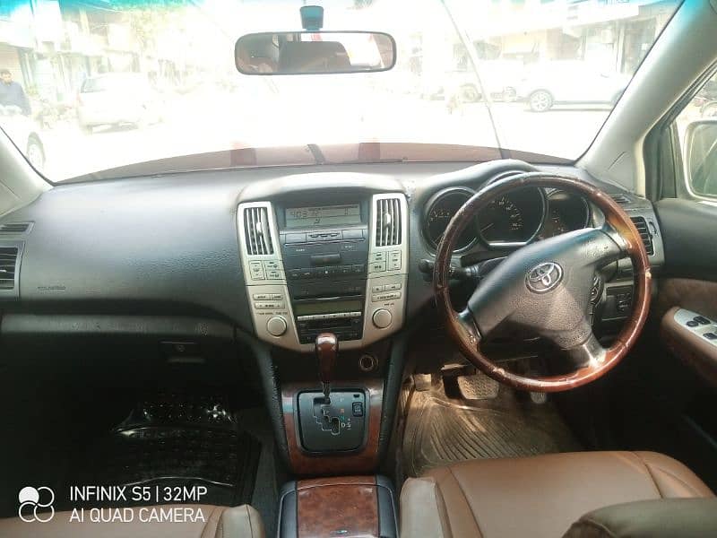 Toyota Harrier 2004 1