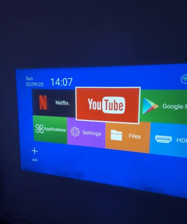 P30 Pro-White Smart Android 4K Portable Projector 3