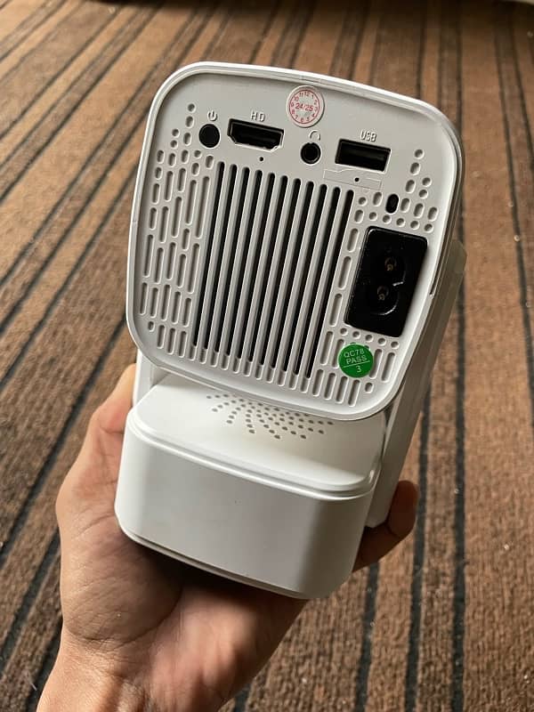 P30 Pro-White Smart Android 4K Portable Projector 14