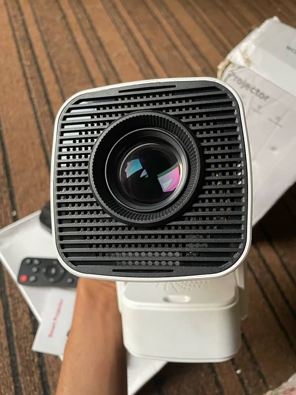 P30 Pro-White Smart Android 4K Portable Projector 17