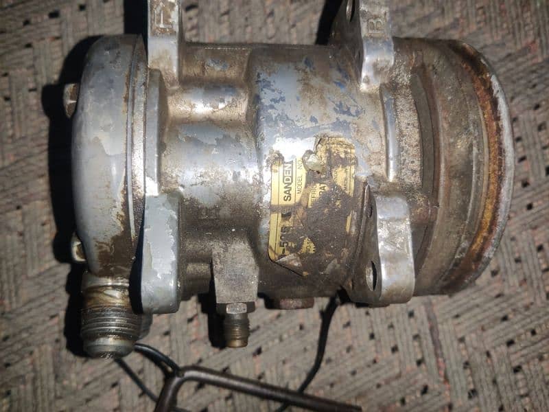 mehran car ac compressor 1