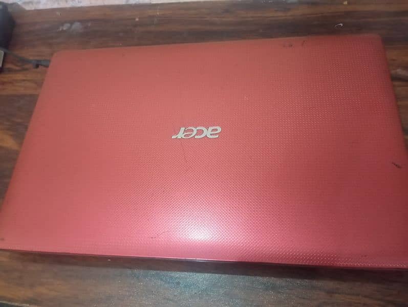 Acer 8 GB ram 2.0 processer 3