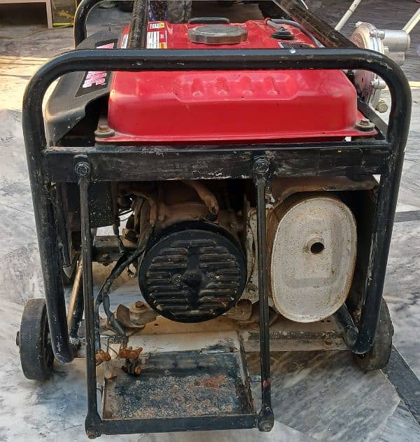2.5 Kw Dynamac generator self start 3