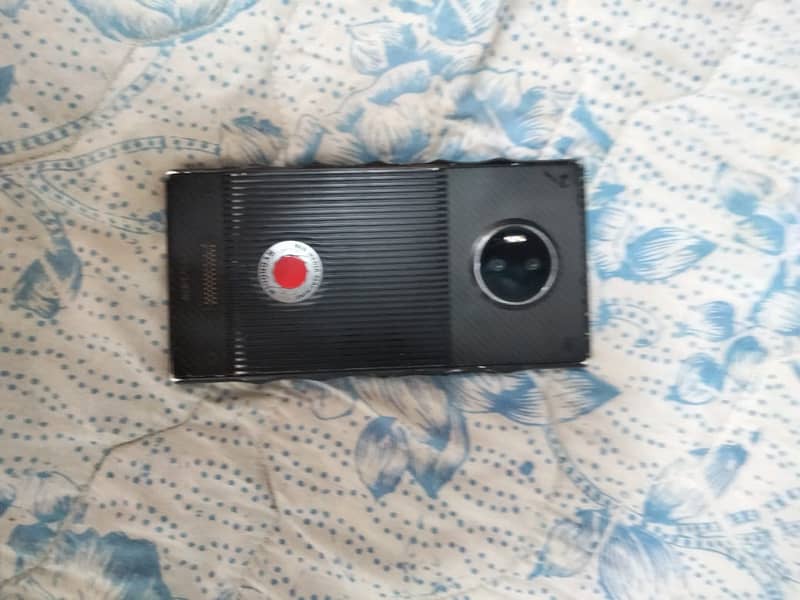 RED Hydrogen One 3