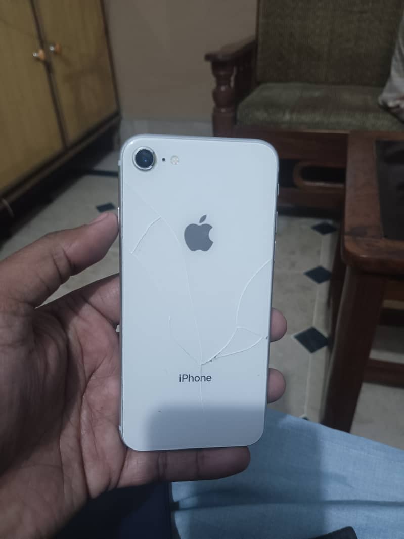 Iphone 8 Very good condition 1