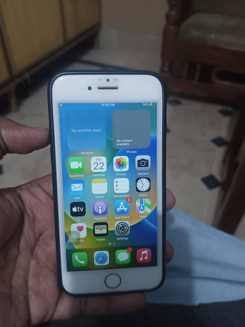 Iphone 8 Very good condition 2