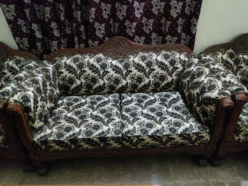 Sofa set 0