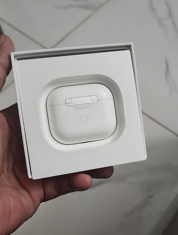 Apple Air Pods 3rd Gen 3