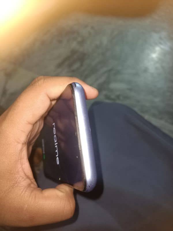 realme c25 s daba charger ni ha tush halka sa crack ha 3