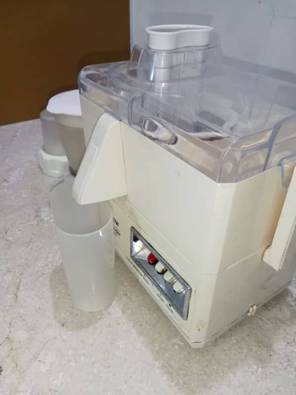 juicer and blender 9\10 condition 1