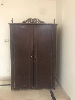 wardrobe in good condition