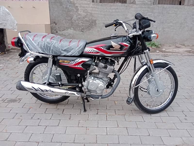 HONDA CG 125 2024 Lush 6