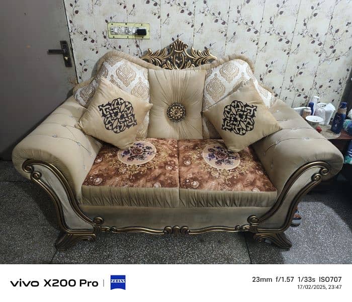 2+1 seater sofas brand new condition 0
