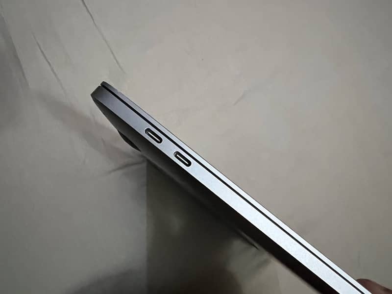 Apple macbook pro M1 16gb 512 gb 5