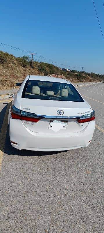 Toyota Corolla Altis 2017 3