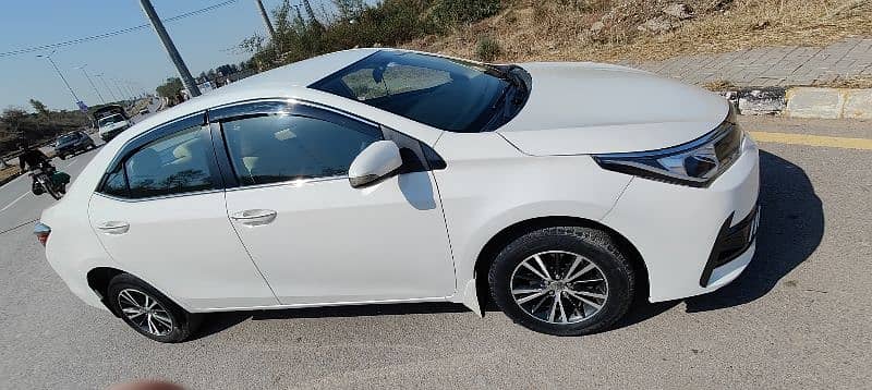 Toyota Corolla Altis 2017 5