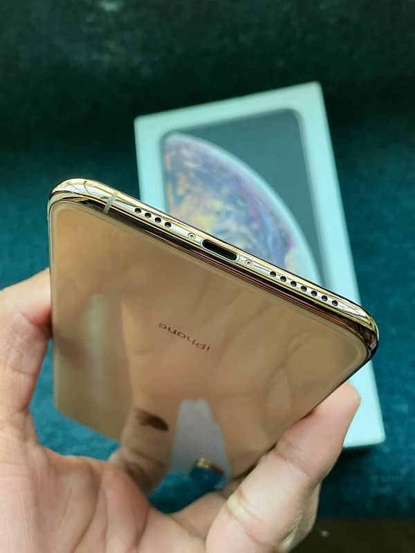 iPhone Xs Max 64gb PTA Approved Dual Sim 4