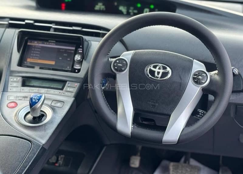 Toyota Prius 2014 2