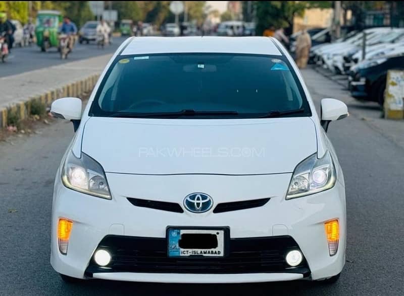 Toyota Prius 2014 7