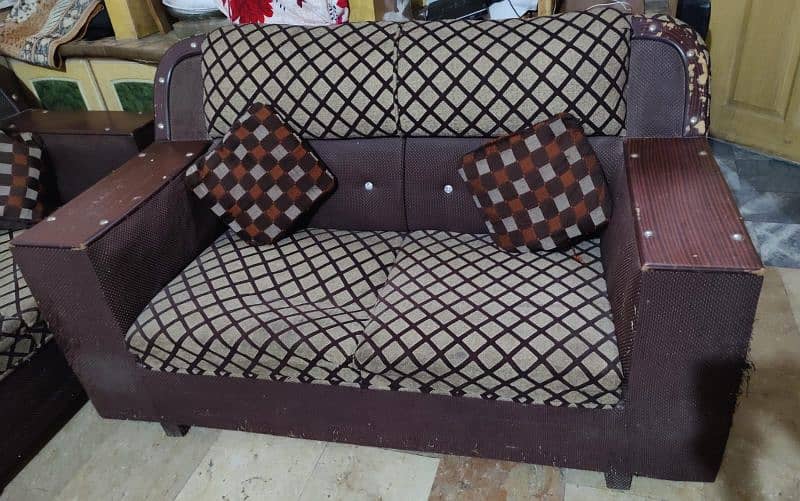 6 setter sofa set for sale 1