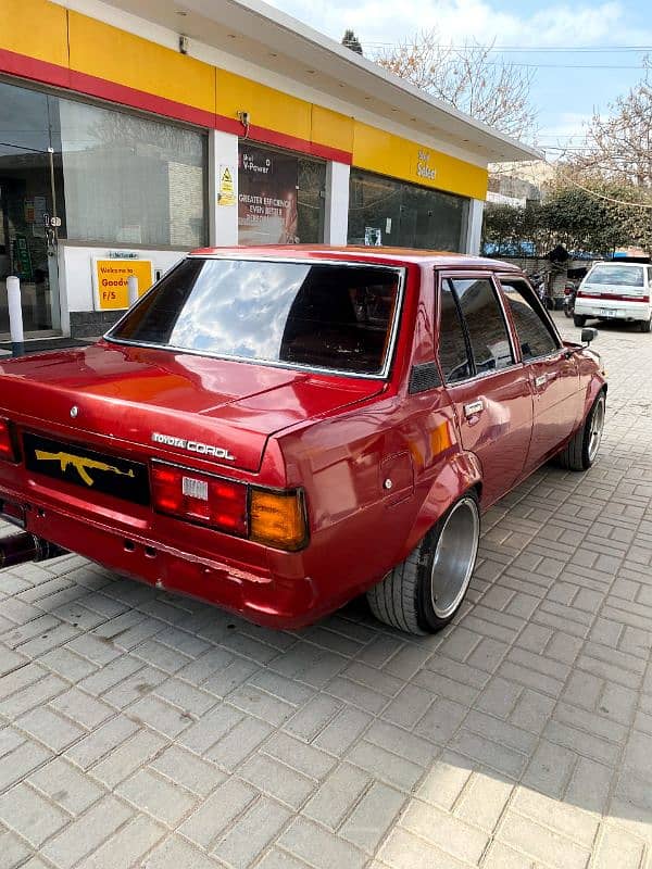 Toyota Corolla 1982 3