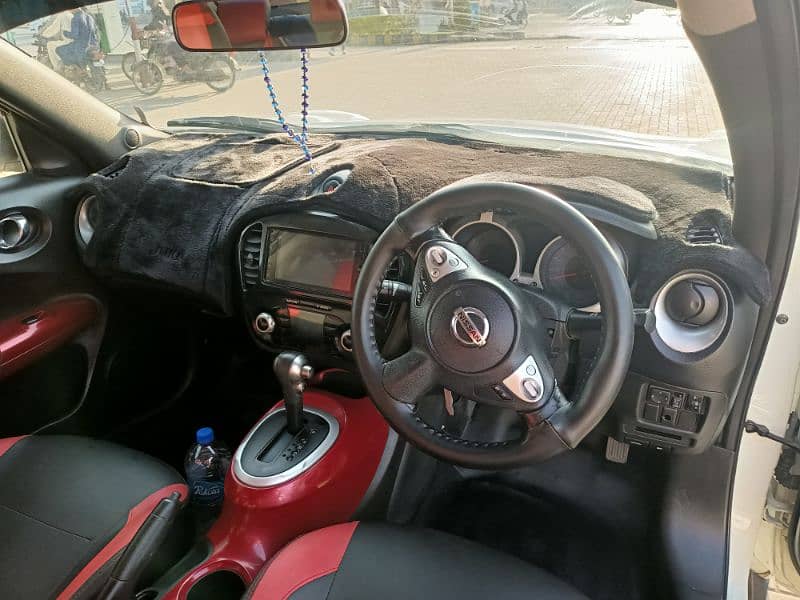 Nissan Juke 15RX Urban Selection full geniue body 8