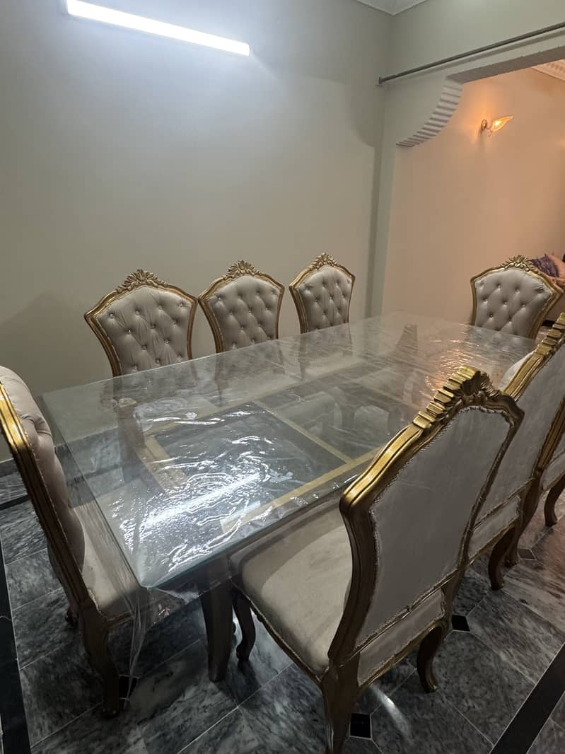 Deco dining table 0