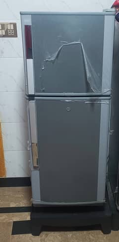 Dawlance Refrigerator - Medium Size - Perfect Condition