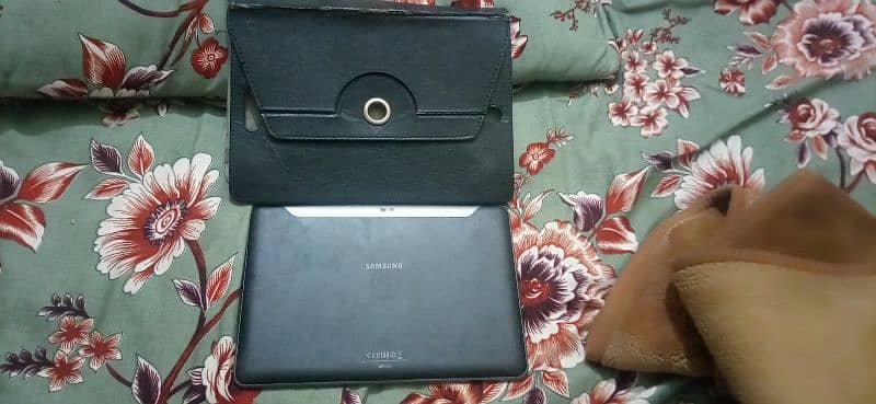 Samsung original Tablet  condition Used price 12000  No 03185021112 0