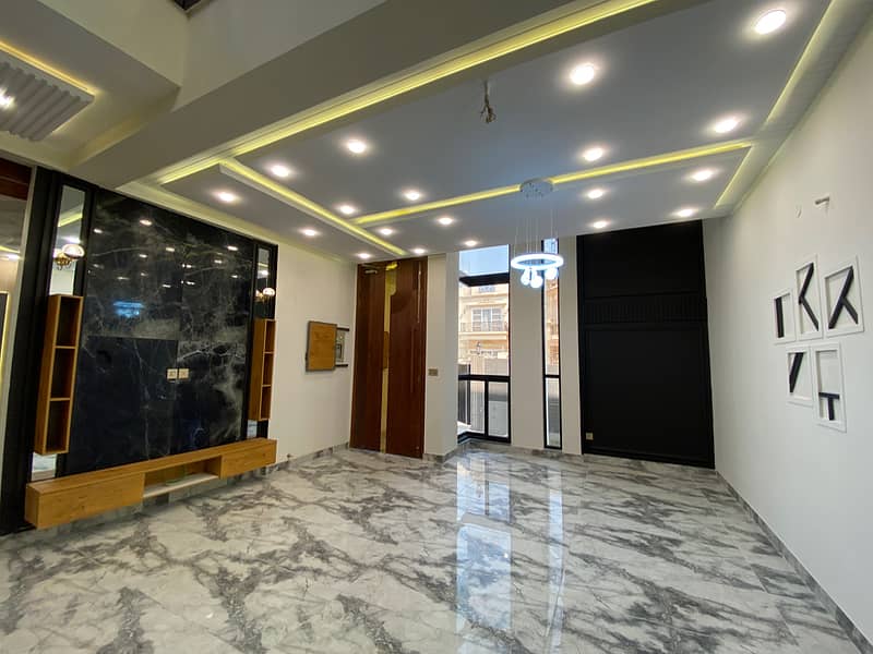 10 Marla Ultra-Modern Designer House For Sale In Royal Orchard Multan 5