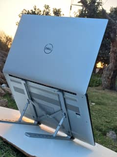 Dell xps 15 7590 core i7 9th gen |  4Gb Nvidia GTX 1650 | Workstation